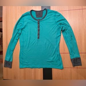 Icebreaker Merino Wool henley short green and grey size large